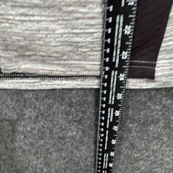 Athleta Snowscape Jacket Women's Small Gray Black Full Zip Hooded - Picture 5 of 8